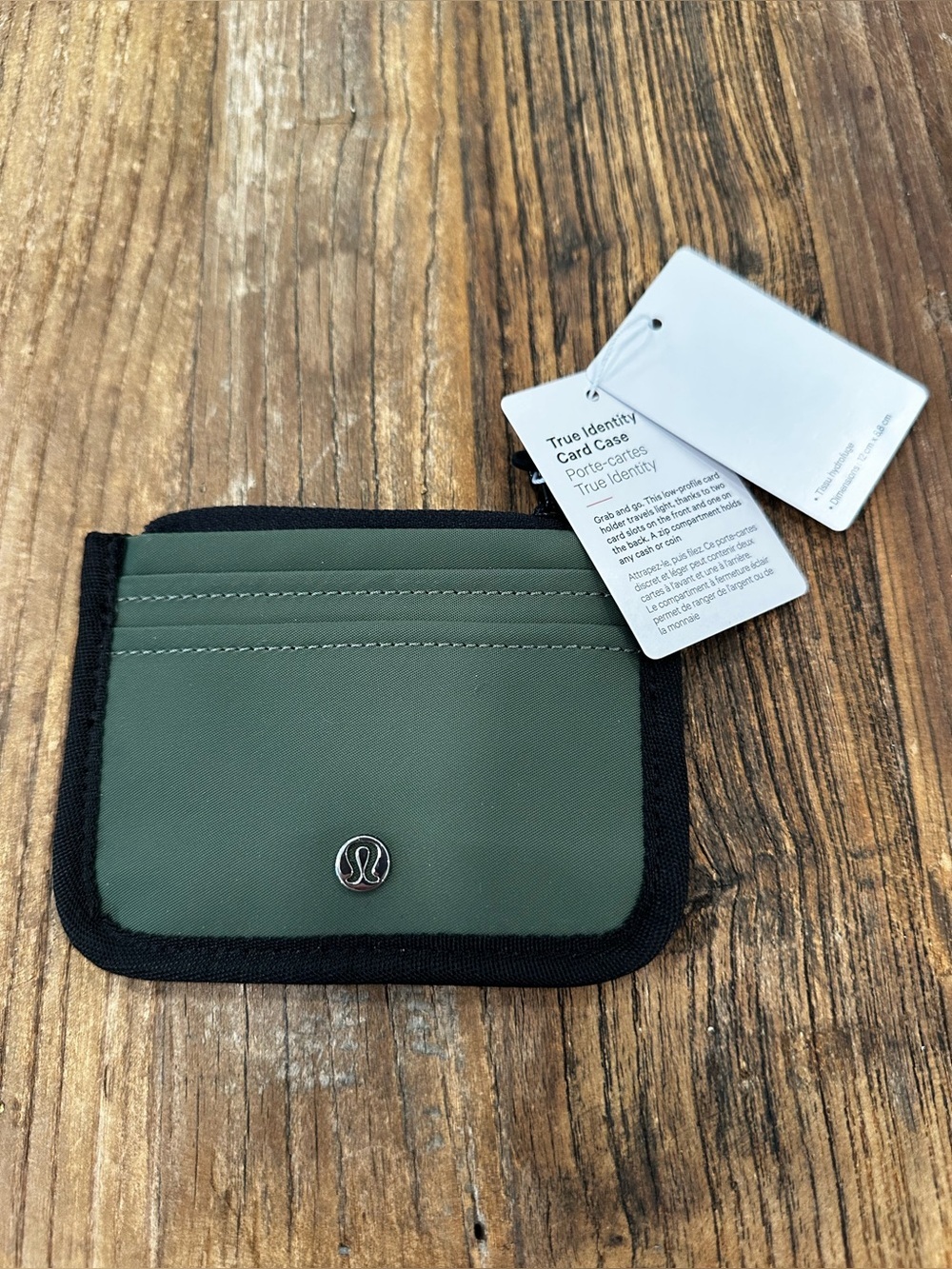 Lululemon True Identity Card Case in Olive Green